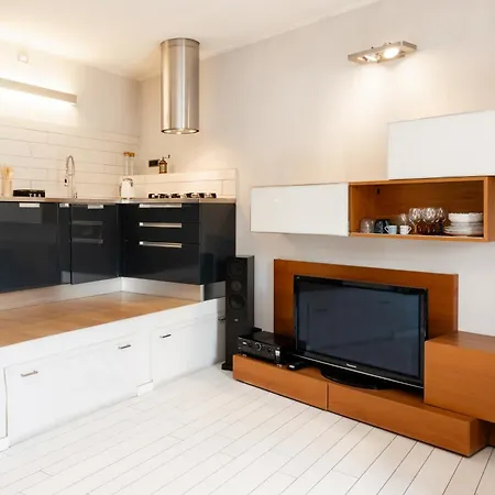 Eppi Place Apartamento